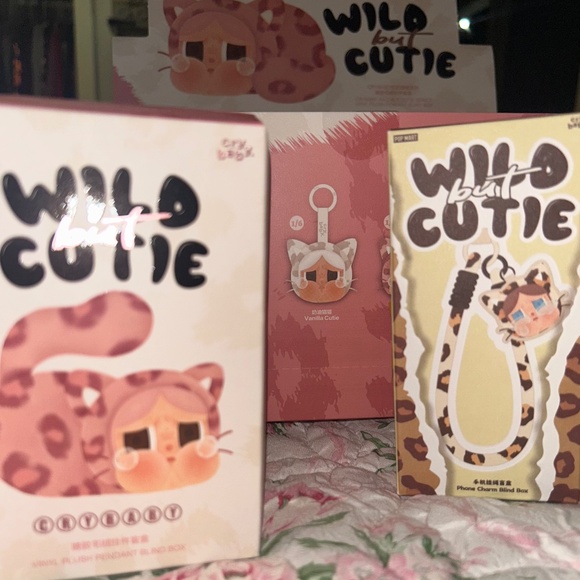 POP MART Wild But Cutie- Vanilla Cutie set 🤍 - Picture 2 of 4
